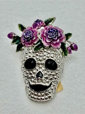 🎃🎃🎃50%off Day of the Dead Floral Skull brooch